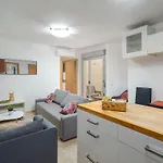 Quiet 1br Terrace Near Centro & Μάλαγα